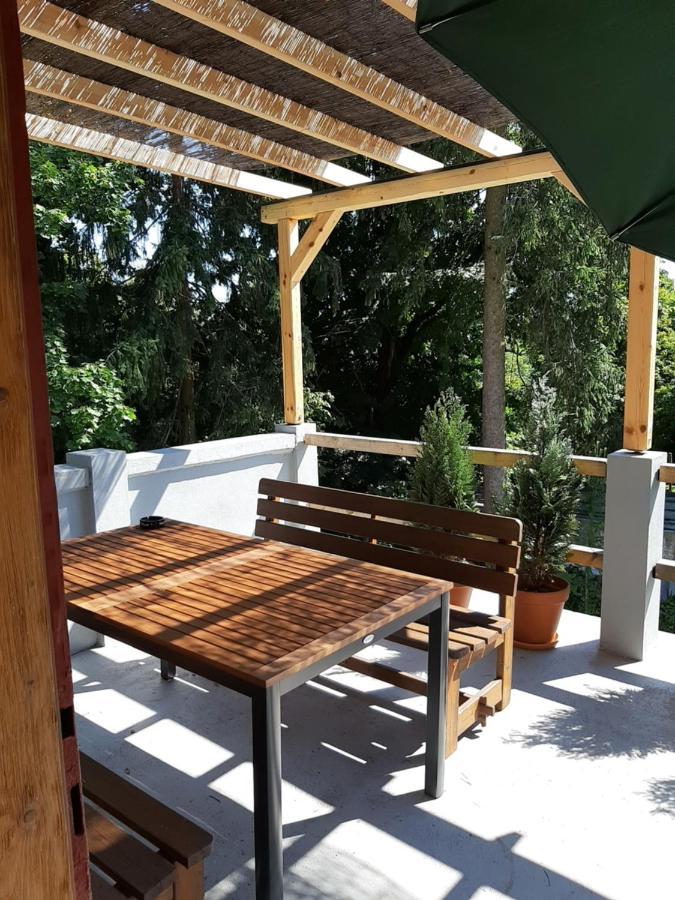 Triglav Apartment House Kranj Buitenkant foto