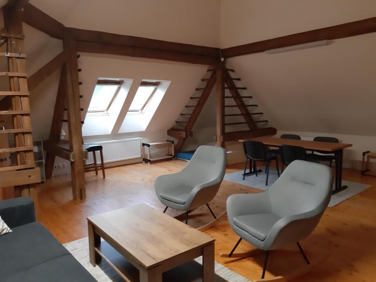 Triglav Apartment House Kranj Buitenkant foto